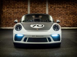 Porsche 911 Speedster Heritage Design Package 2019 года 